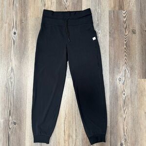 Women’s small Vuori Daily Legging